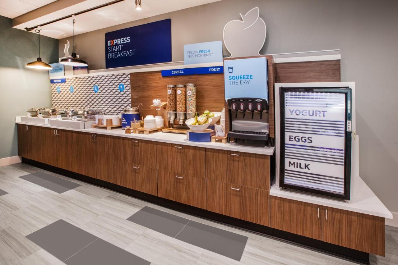 Holiday Inn Express & Suites - Grand Rapids South - Wyoming By Ihg Buitenkant foto