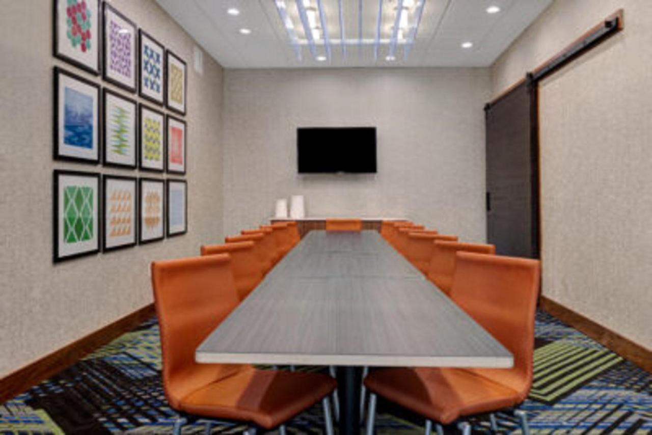 Holiday Inn Express & Suites - Grand Rapids South - Wyoming By Ihg Buitenkant foto