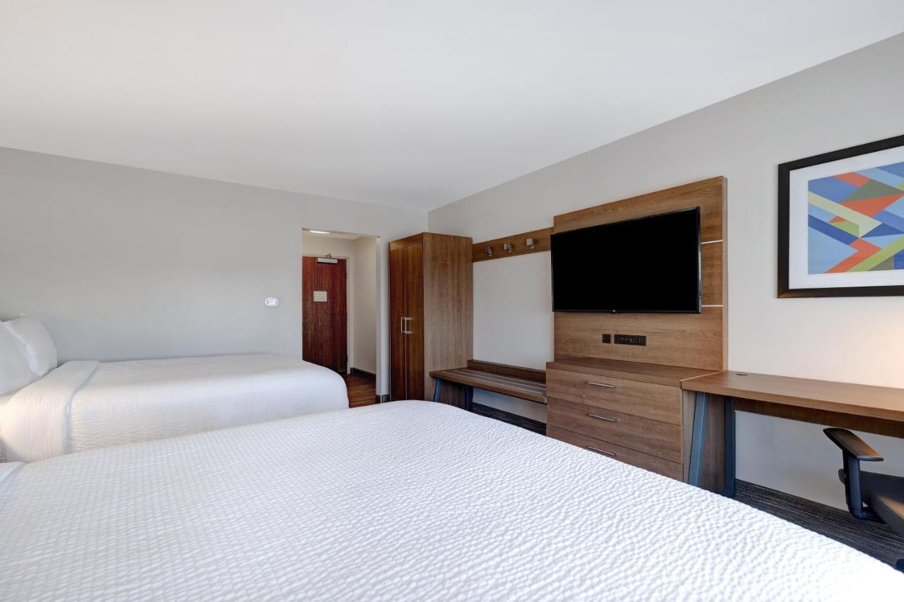 Holiday Inn Express & Suites - Grand Rapids South - Wyoming By Ihg Buitenkant foto